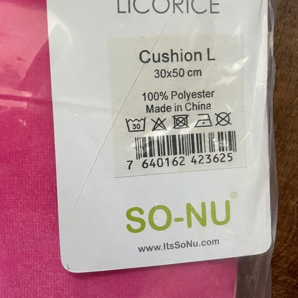 NWT So-Nu licorice pillow multicolored 11”x19” rectangular